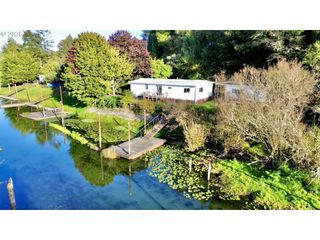 160 Hilltop Dr, Lakeside, OR 97449