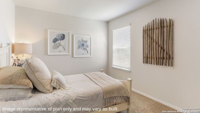 5450 Trinity Coal, San Antonio, TX 78253