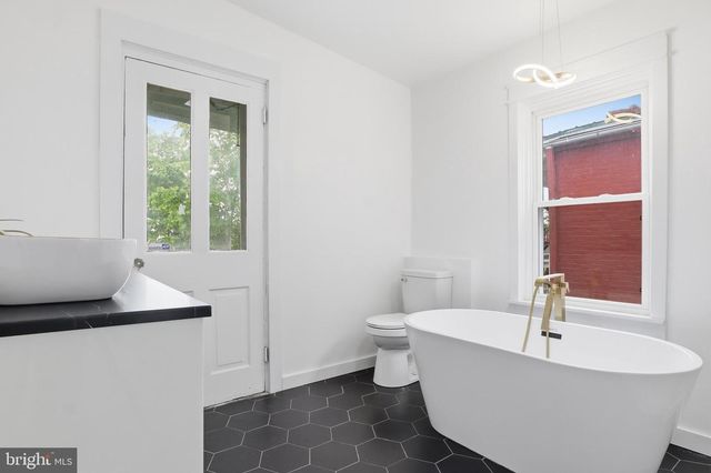 44 RANCK AVE, Lancaster, PA 17602