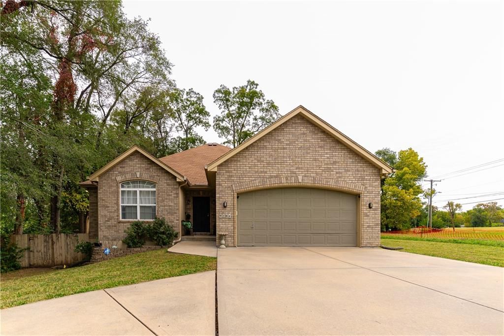 9204 Blue Ridge Boulevard, Kansas City, MO 64138