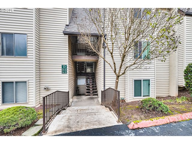 200 Sw FLORENCE Ave D12, Gresham, OR 97080