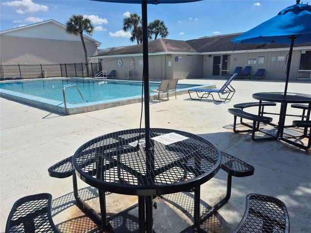 845 SKY LAKE CIRCLE D, Orlando, FL 32809