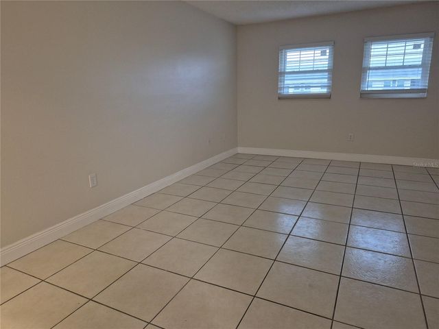 845 SKY LAKE CIRCLE D, Orlando, FL 32809