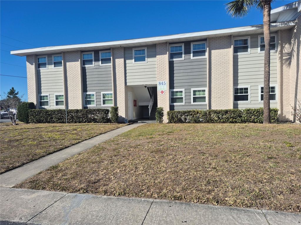 845 SKY LAKE CIRCLE D, Orlando, FL 32809