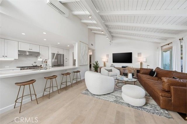 2107 Vista Laredo, Newport Beach, CA 92660