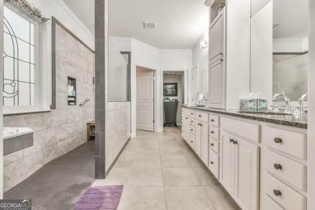 6352 Falling Water Lane, Hoschton, GA 30548