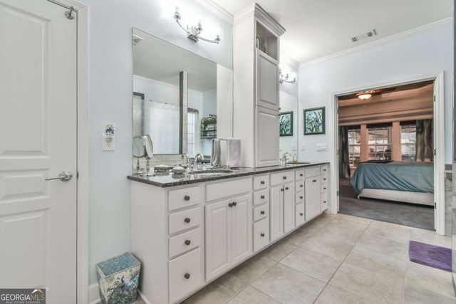 6352 Falling Water Lane, Hoschton, GA 30548