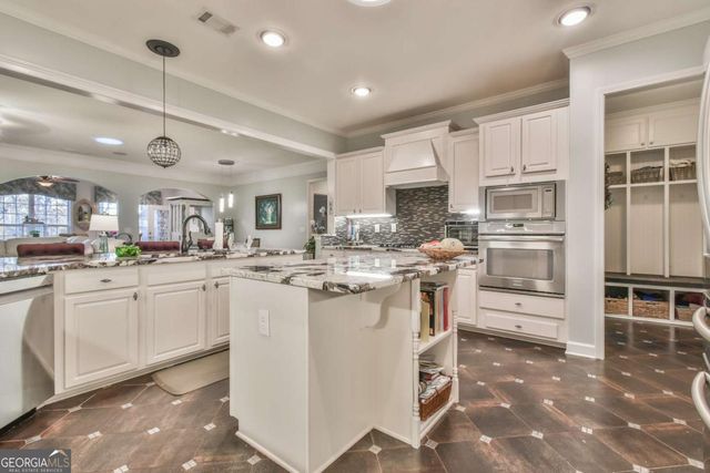 6352 Falling Water Lane, Hoschton, GA 30548