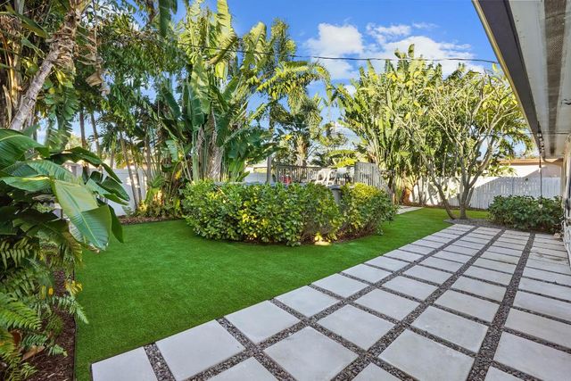 1401 NE 14th Street, Fort Lauderdale, FL 33304