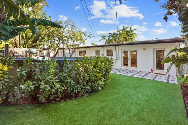 1401 NE 14th Street, Fort Lauderdale, FL 33304