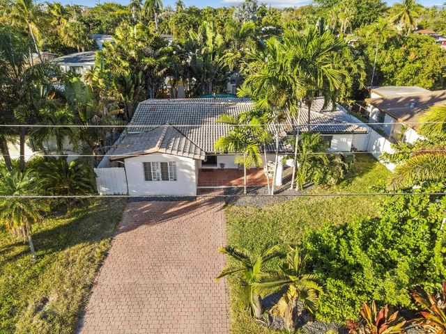 1401 NE 14th Street, Fort Lauderdale, FL 33304