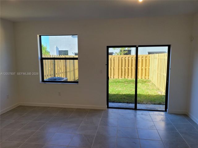 28726 SW 132nd Ct, Homestead, FL 33033