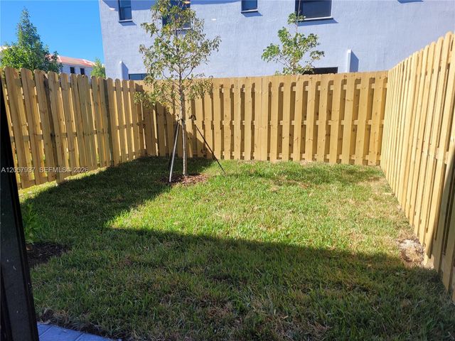 28726 SW 132nd Ct, Homestead, FL 33033