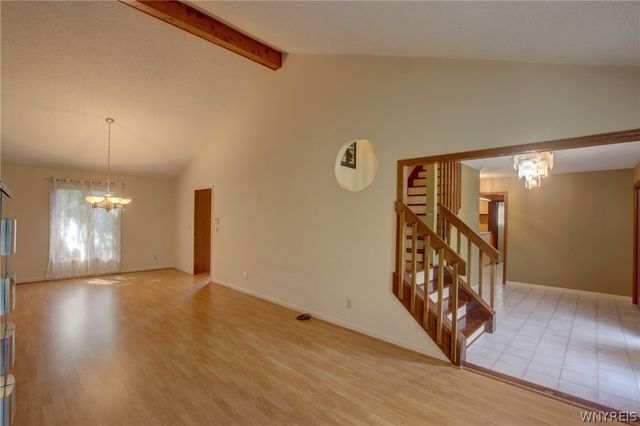261 Londonderry Lane, Amherst, NY 14068