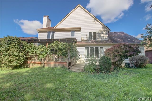 261 Londonderry Lane, Amherst, NY 14068