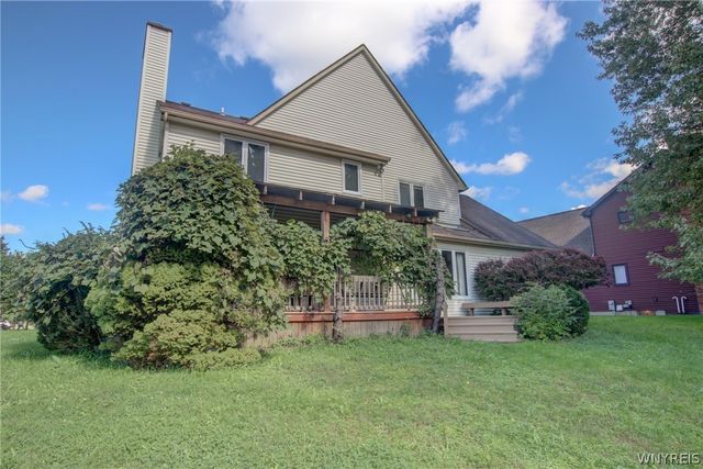 261 Londonderry Lane, Amherst, NY 14068