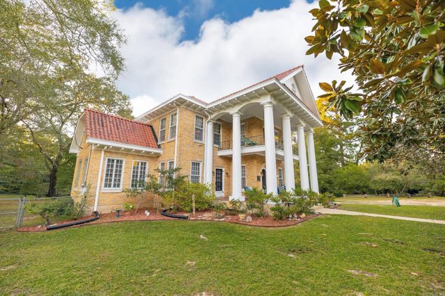 428 Agee Ave, Camden, AR 71701