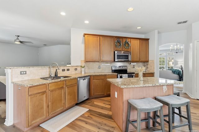 21219 Villa Valencia, San Antonio, TX 78258