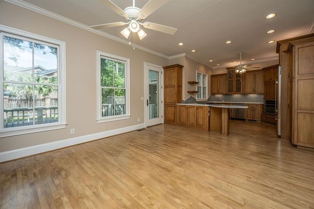 34 Eastlake Road, Mount Pleasant, SC 29464