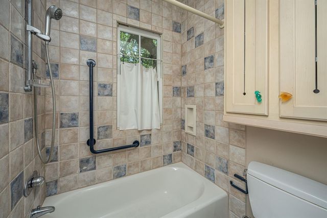 34 Eastlake Road, Mount Pleasant, SC 29464