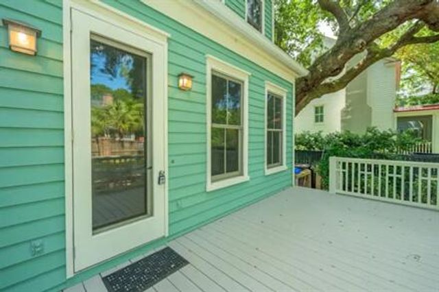 34 Eastlake Road, Mount Pleasant, SC 29464