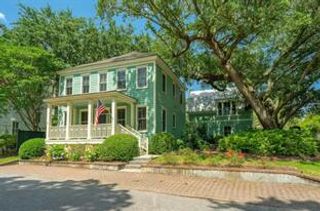 34 Eastlake Road, Mount Pleasant, SC 29464