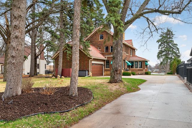 4836 Quail Avenue N, Crystal, MN 55429