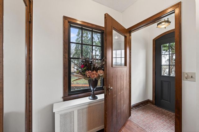 4836 Quail Avenue N, Crystal, MN 55429