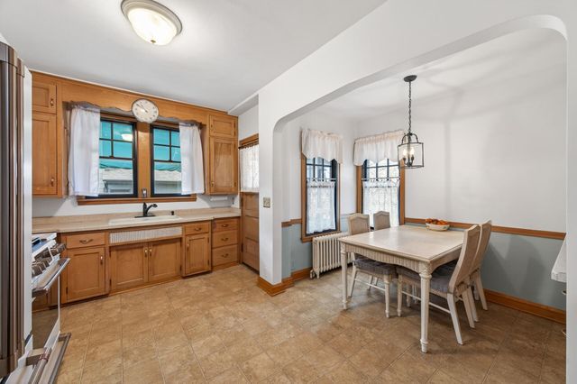 4836 Quail Avenue N, Crystal, MN 55429