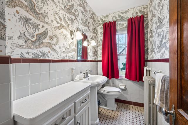 4836 Quail Avenue N, Crystal, MN 55429