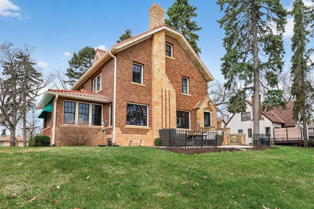 4836 Quail Avenue N, Crystal, MN 55429