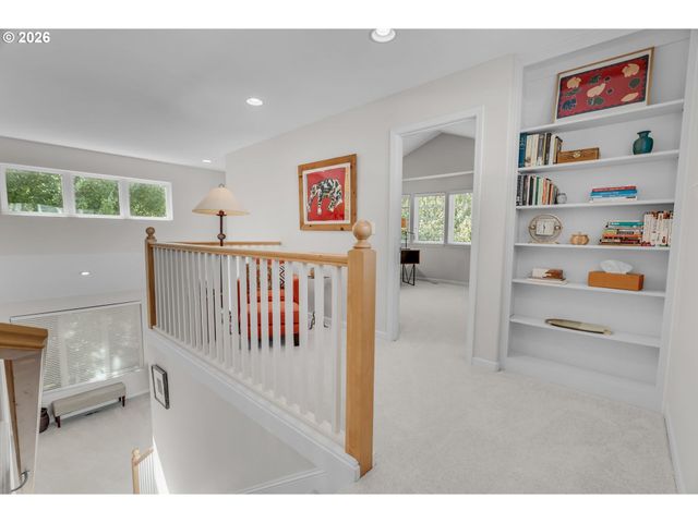 2526 Nw MARSDEN Pl, Portland, OR 97229