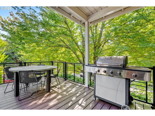 2526 Nw MARSDEN Pl, Portland, OR 97229
