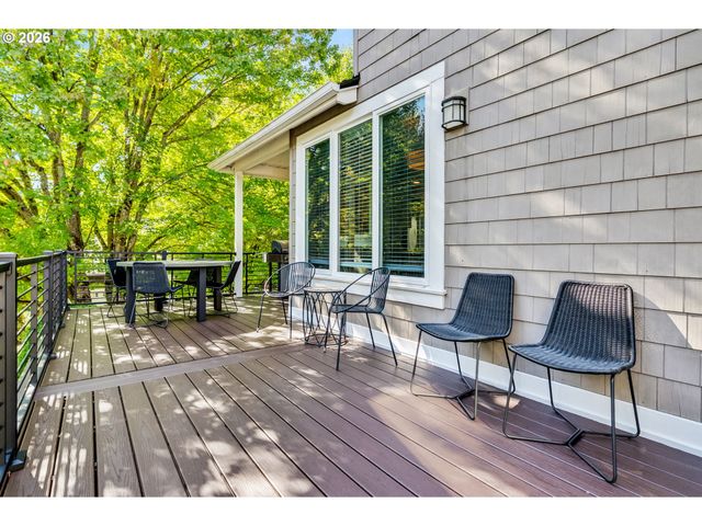 2526 Nw MARSDEN Pl, Portland, OR 97229
