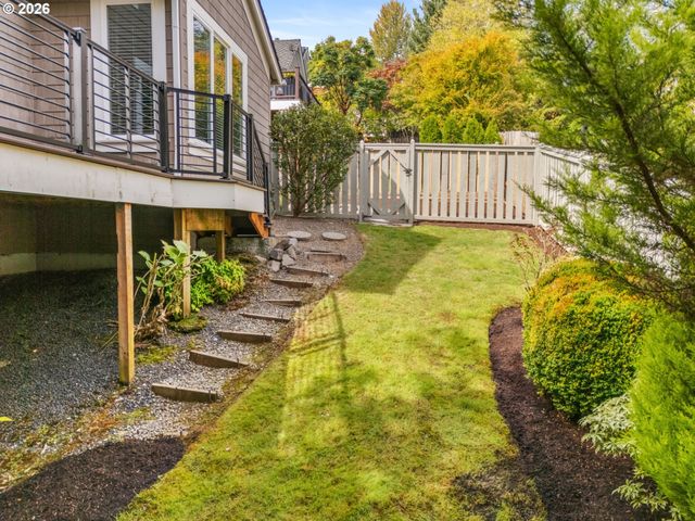 2526 Nw MARSDEN Pl, Portland, OR 97229