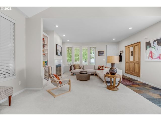 2526 Nw MARSDEN Pl, Portland, OR 97229