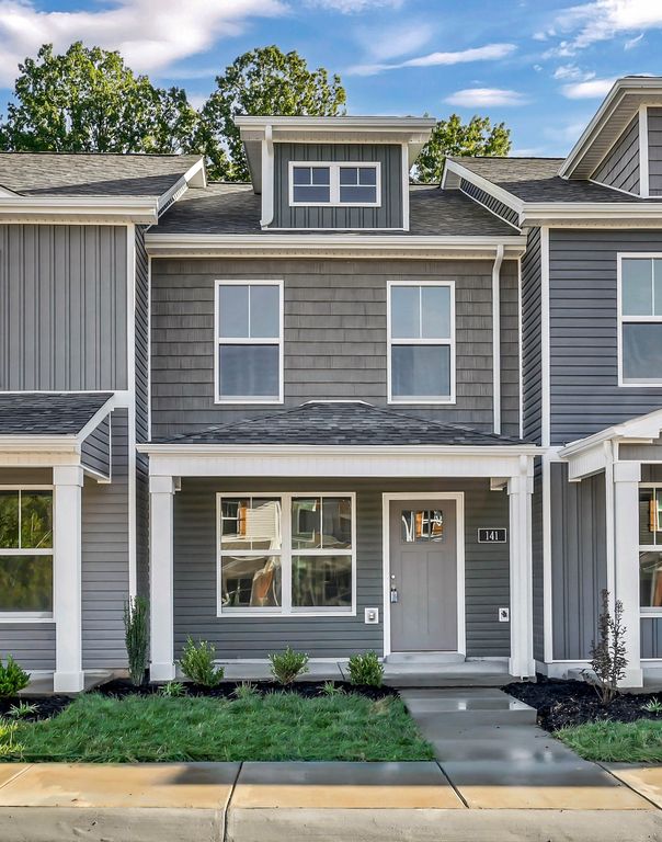 139 Quarry Point Dr # D-141, Clarksville, TN 37043