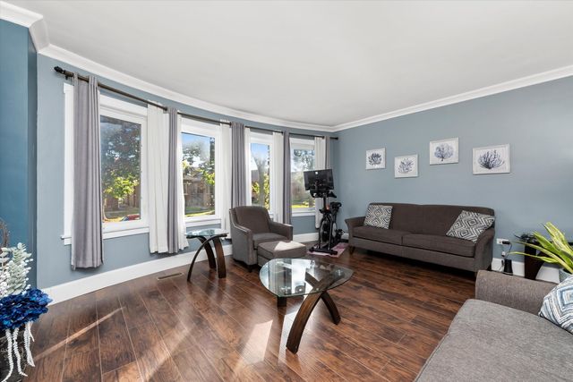 3508 Gunderson Avenue, Berwyn, IL 60402