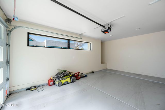 4409 N 32ND Street, Phoenix, AZ 85018