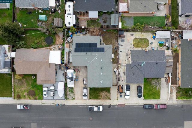 5833 Singing Hills Ave, Livermore, CA 94551