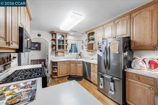 5833 Singing Hills Ave, Livermore, CA 94551