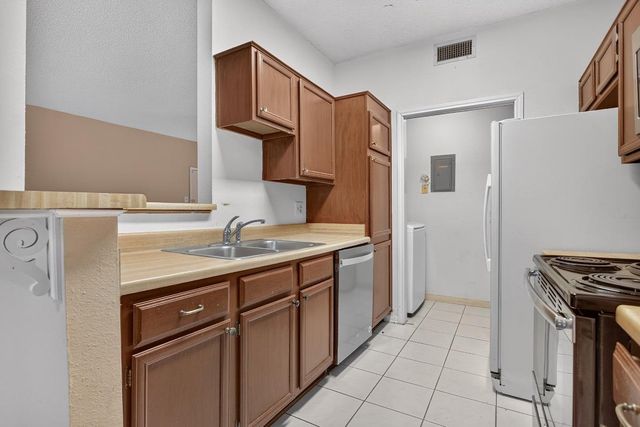 8241 Sands Point Drive 159, Houston, TX 77036