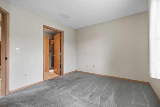 2405 Sportsman Drive, Grove City, OH 43123