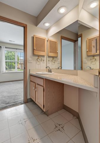 2405 Sportsman Drive, Grove City, OH 43123