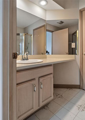 2405 Sportsman Drive, Grove City, OH 43123