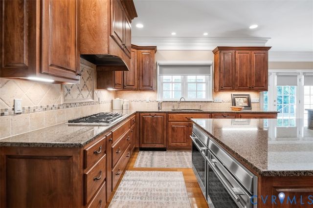 217 Middle Quarter Ln, Henrico, VA 23238