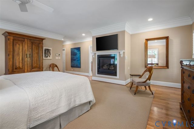 217 Middle Quarter Ln, Henrico, VA 23238