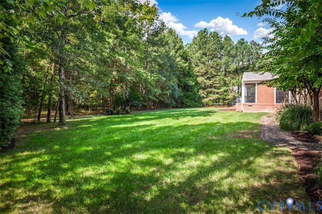 217 Middle Quarter Ln, Henrico, VA 23238