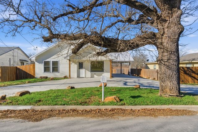 306 Dale Avenue, Stephenville, TX 76401