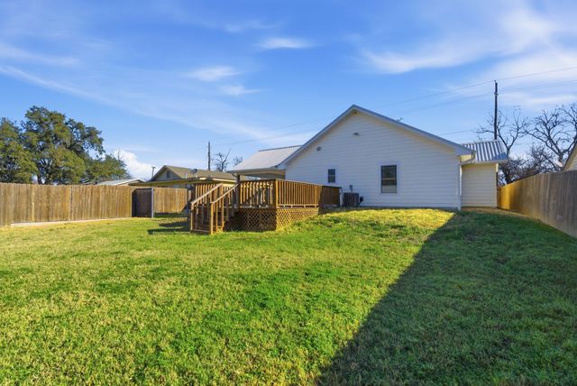 306 Dale Avenue, Stephenville, TX 76401